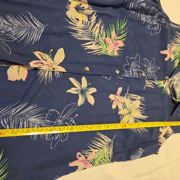 LIZ CLAIBORNE 100% Silk Shirt Sz L Blue Floral Casual Fresh Vacation Sleeveless - Picture 7 of 9